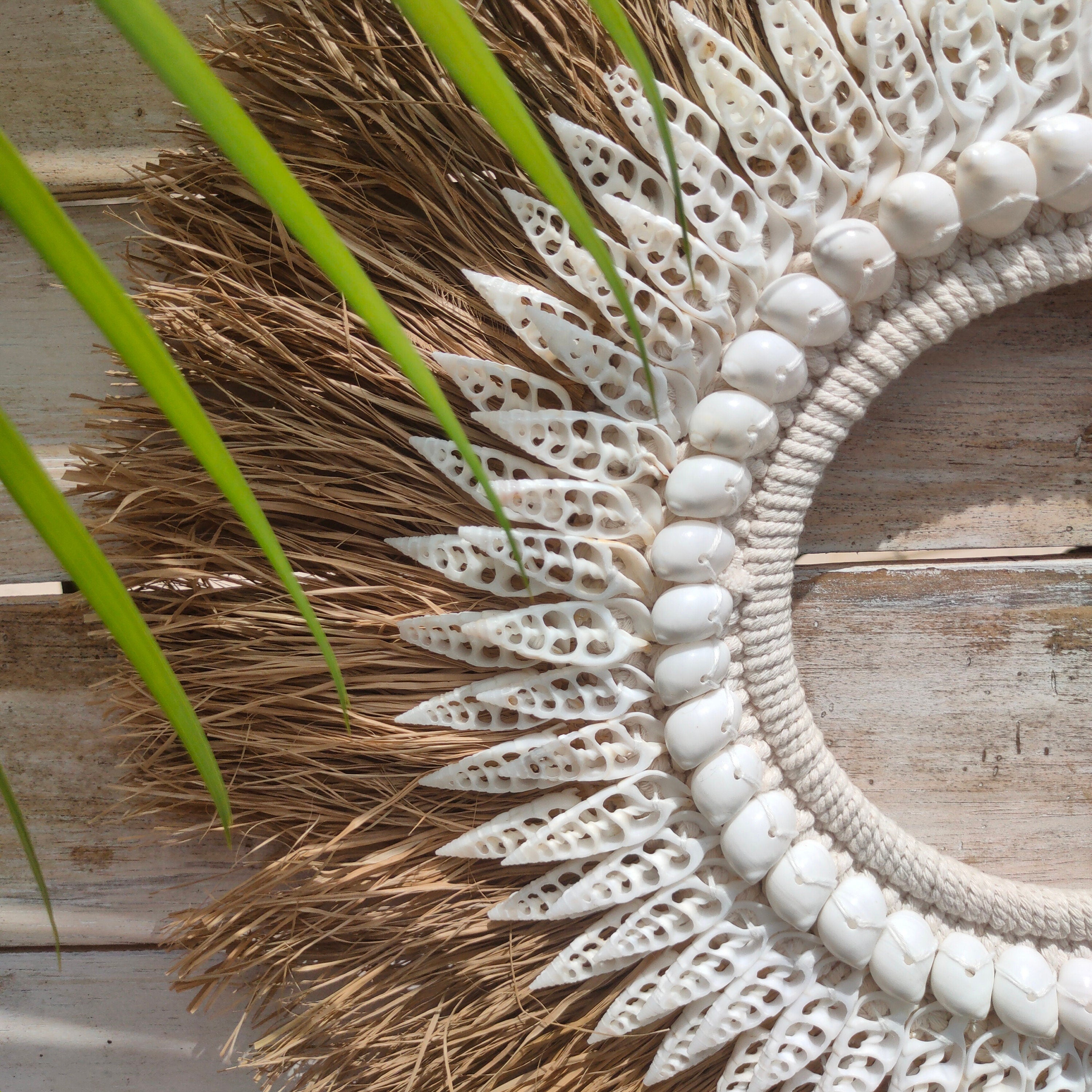 Papua Shell and Grass Necklace with stand