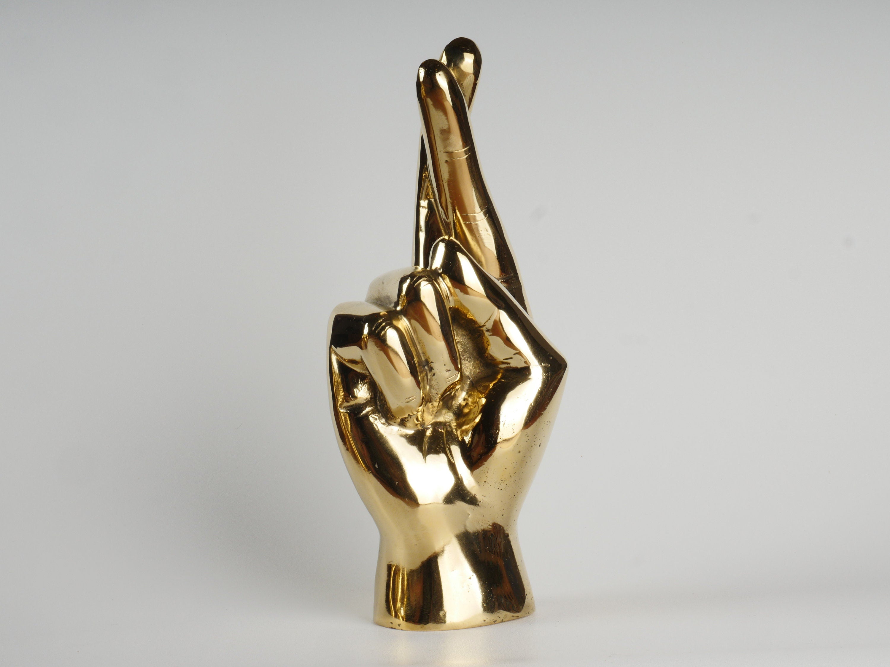 The Crossed Fingers