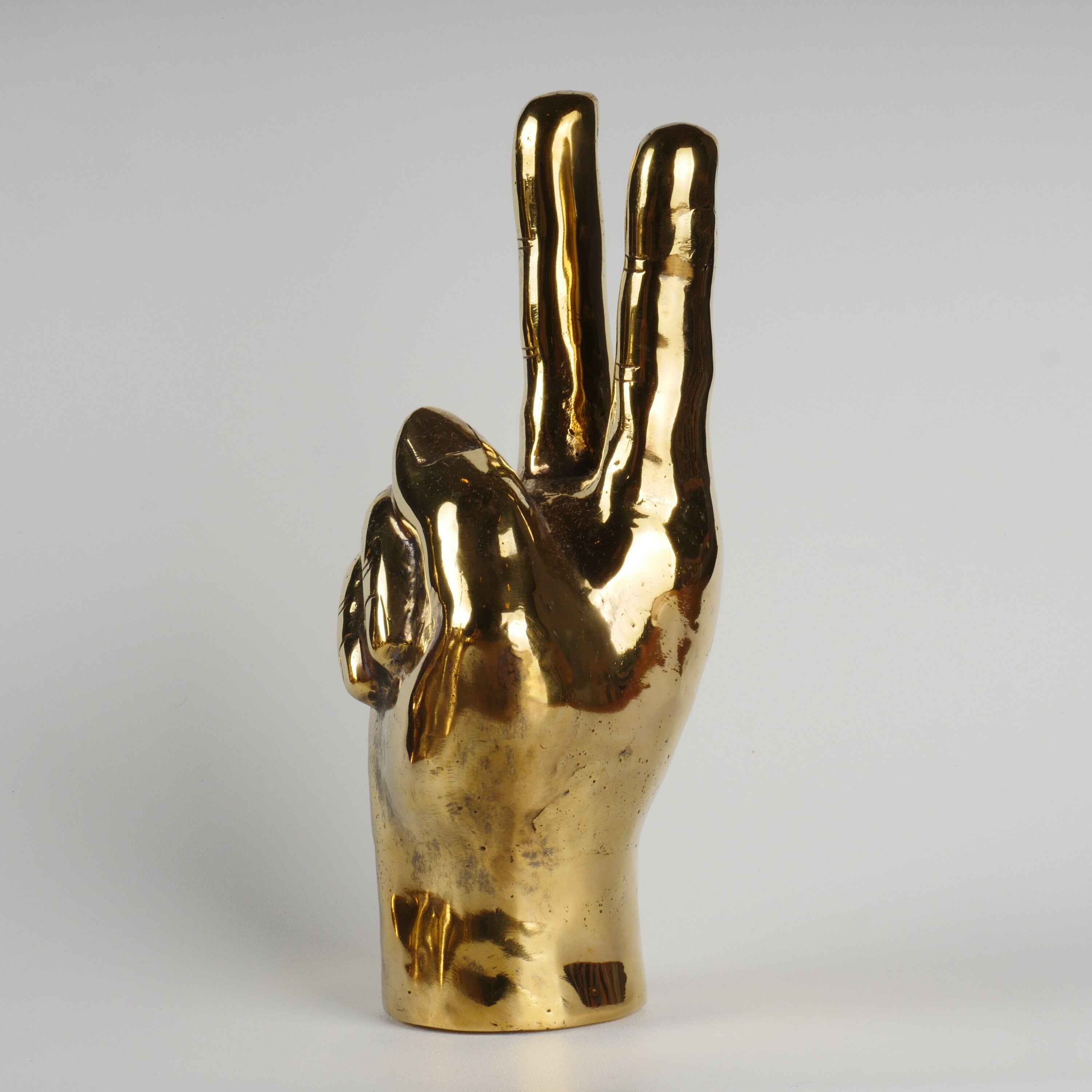 The Peace Hand - Victory hand - Brass Peace Hand - Brass Victory Hand